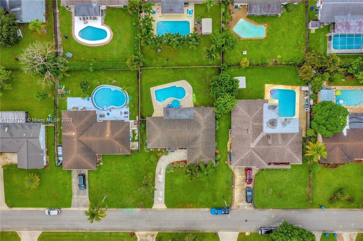 245 Sandpiper Ave, Royal Palm Beach, FL 33411 House for Rent in Royal