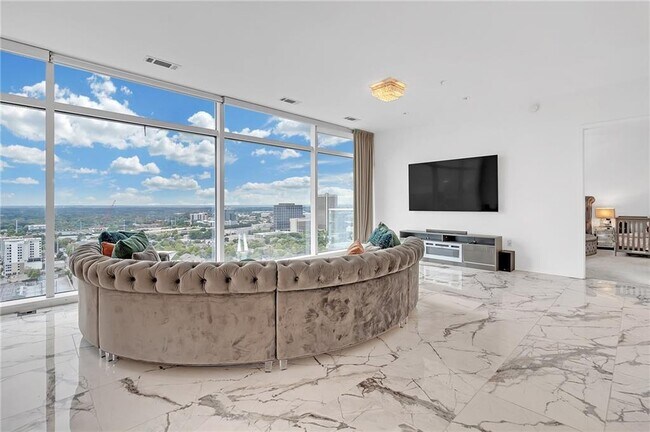 Foto del edificio - 45 Ivan Allen Jr Blvd NW