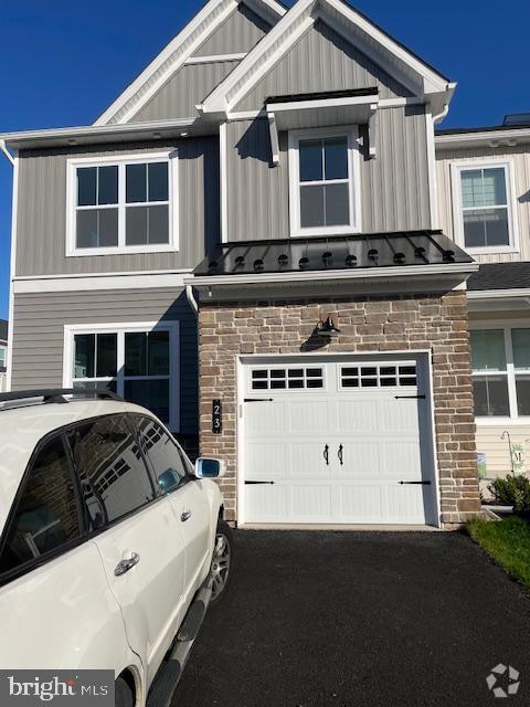 Building Photo - 23 Ironwood Dr