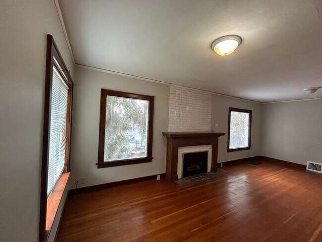 Foto del edificio - 320 E Street, Blaine