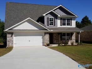 Building Photo - 152 Heritage Way Dr