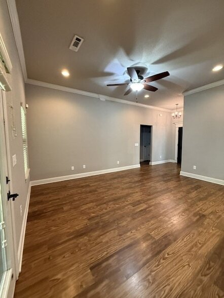 Foto del edificio - 5 Knighton Dr