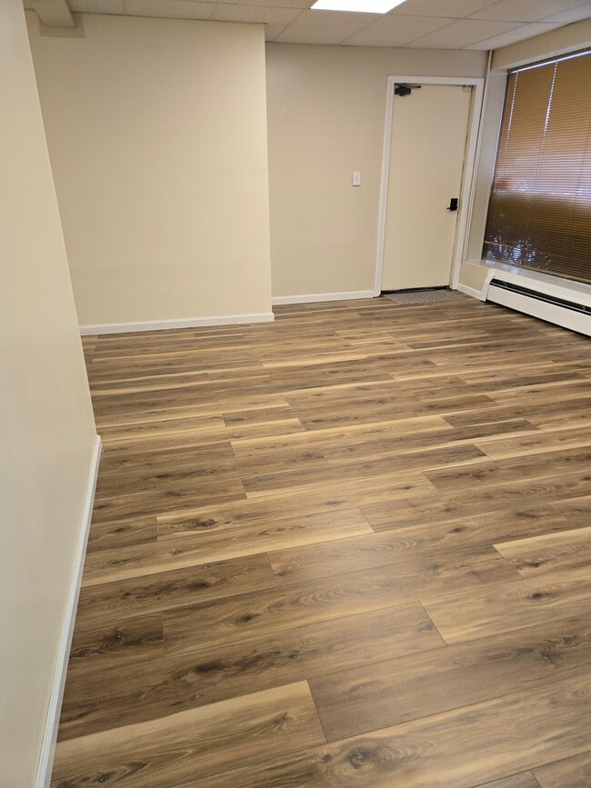 Foto del edificio - 639 Pawling Ave