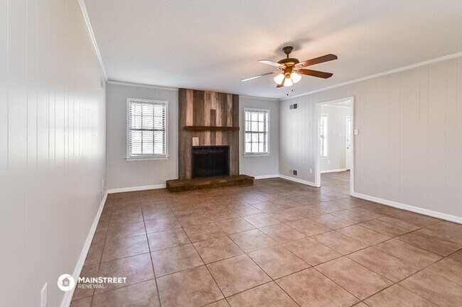Building Photo - 6816 Birch Run Ln