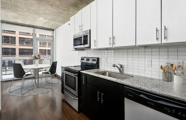 Foto del edificio - 601 W Jackson Blvd