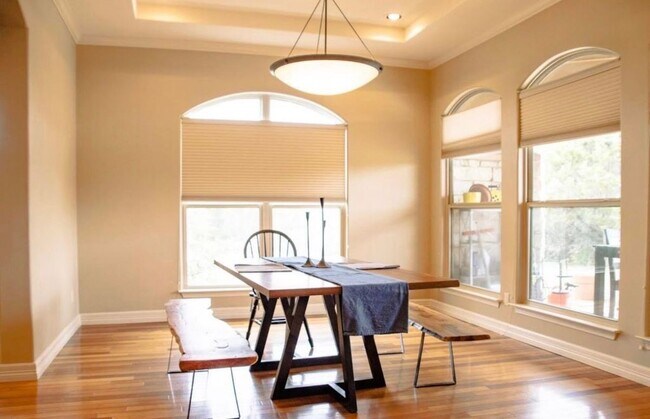 Foto del edificio - 20600 Highland Lake Dr