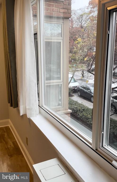 Building Photo - 1545 18th St NW