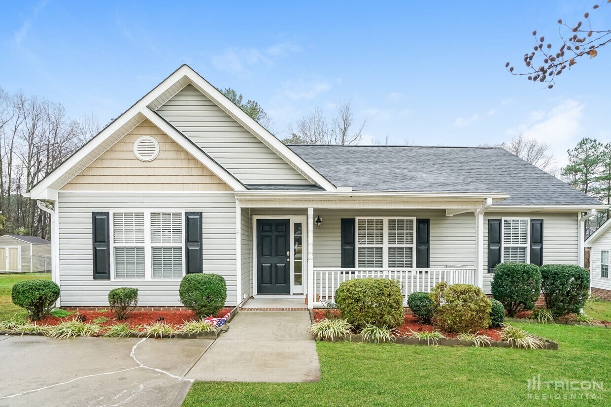 Foto principal - 35 Atherton Dr