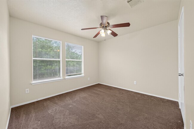 Foto del edificio - 17347 Wigeon Way Dr