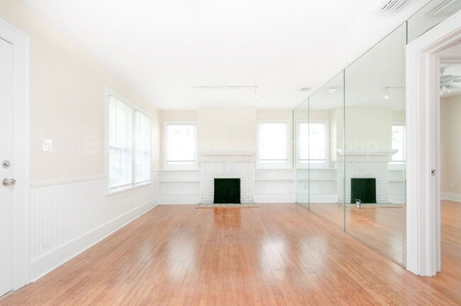 Building Photo - 1313 Buckingham Rd