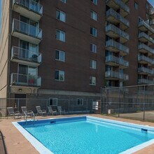 Building Photo - Southpoint