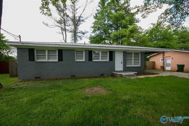 Foto del edificio - 4736 Bluehaven Dr NW