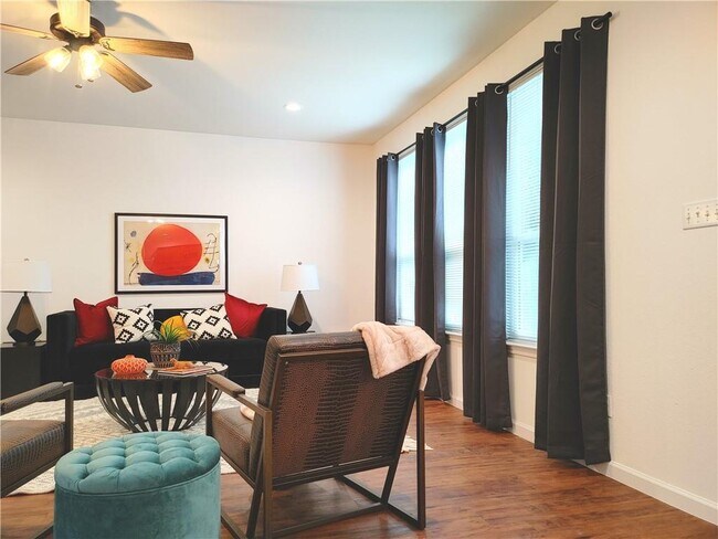 Foto del edificio - 2207 Inks Cove