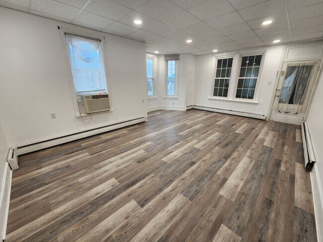 Foto del edificio - 3876-3878 Lincoln Street