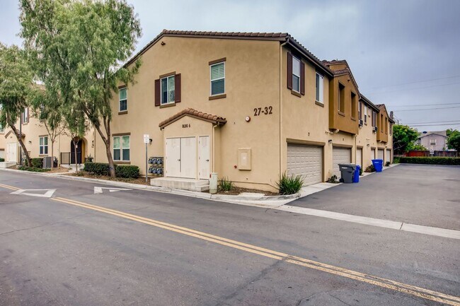Foto del edificio - Fantastic 4 Bedroom House in Central San Diego Available in August!!