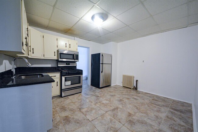 Foto del edificio - 919 Broadway