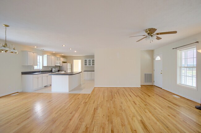 Foto del edificio - 9469 Glass Rd
