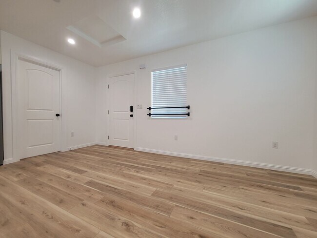 Foto del edificio - 11325 Martha St