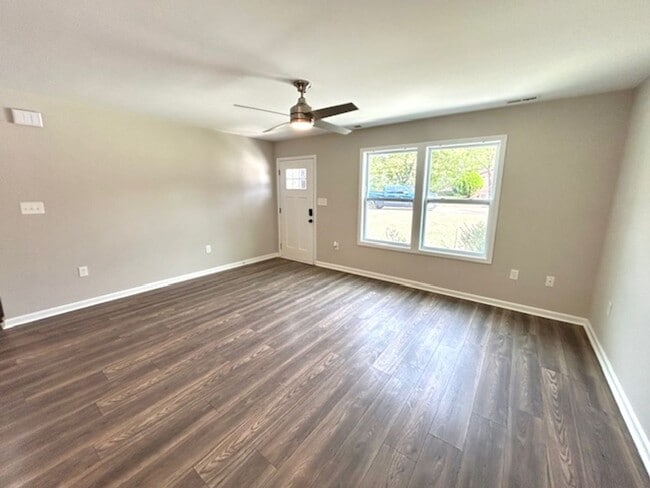 Foto del edificio - Beautiful 3 Bedroom Home in North Huntsville!