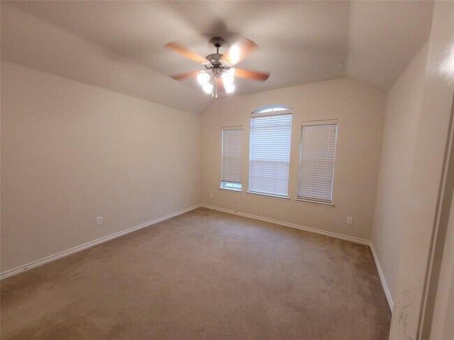 Building Photo - 3601 La Tierra Linda Trail