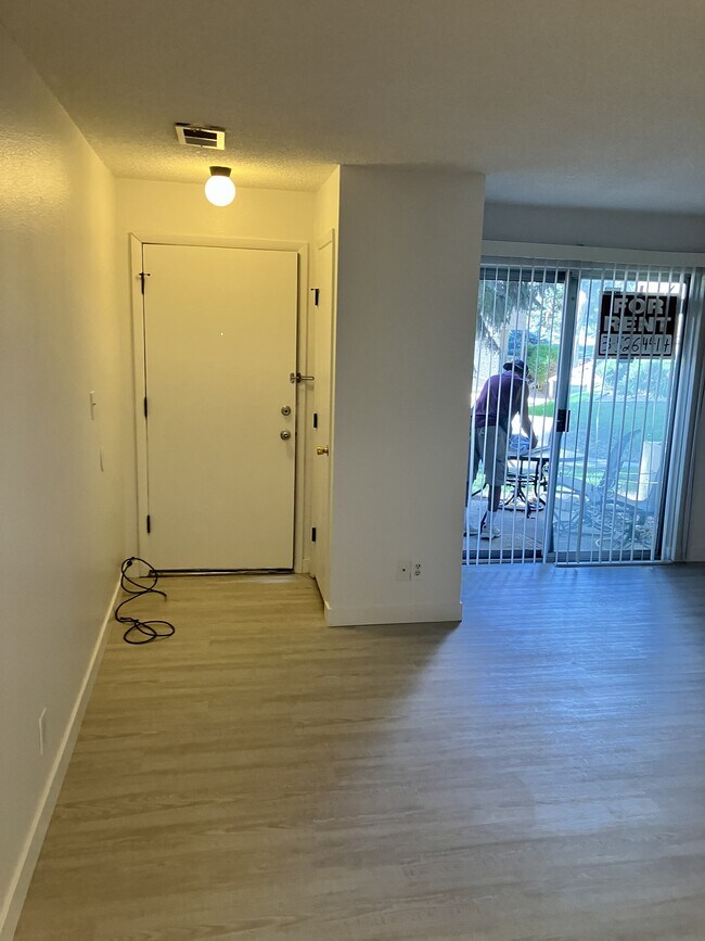 Foto del edificio - 5300 E Cherry Creek South Dr