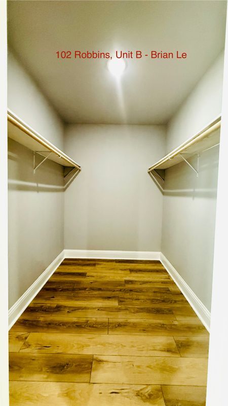 Foto del edificio - 102 Robbins St