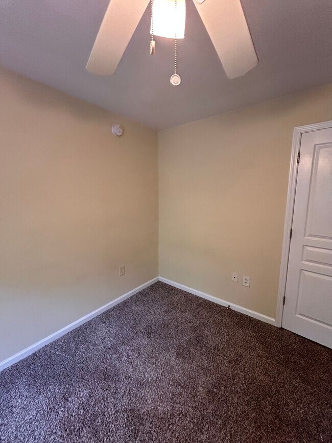 Building Photo - 3708 Spruce Ridge Way