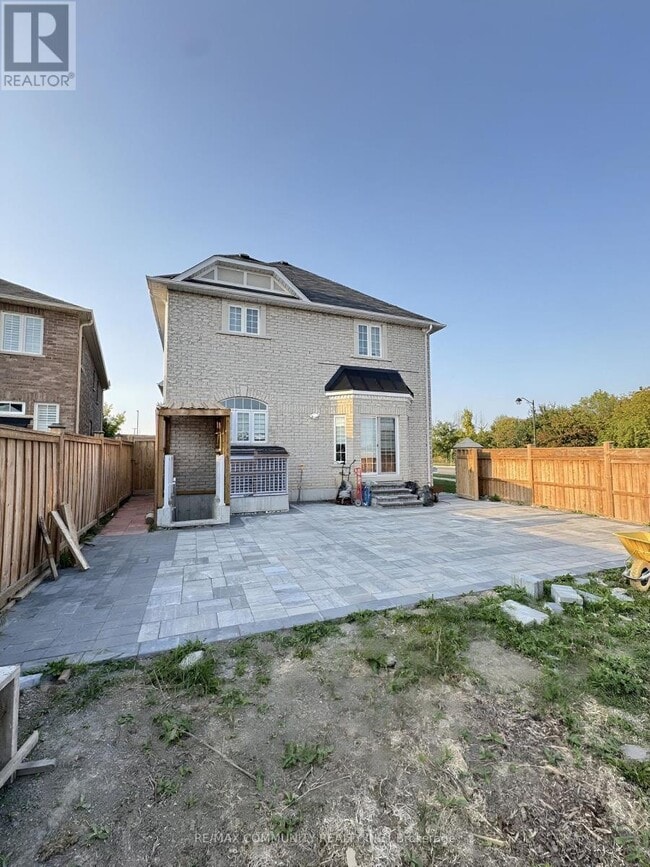 Photo du bâtiment - 1 Keywood St