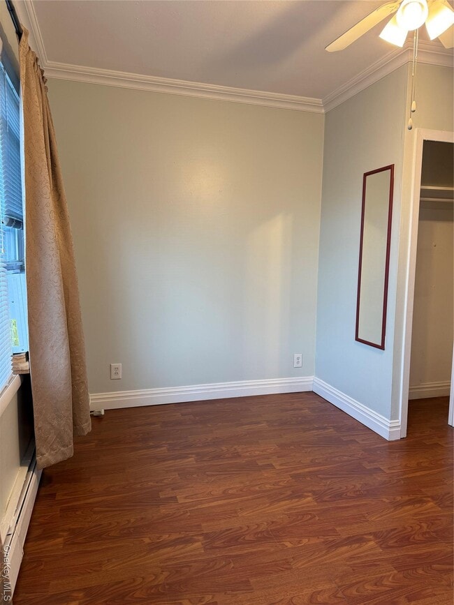 Building Photo - 283 Houston Ave