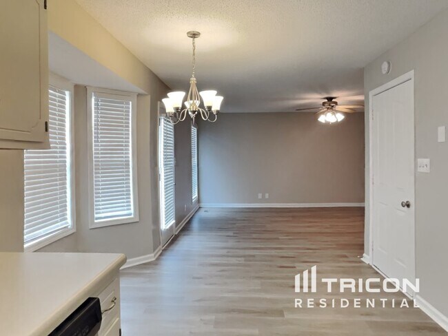 Building Photo - 421 Faulkner Dr