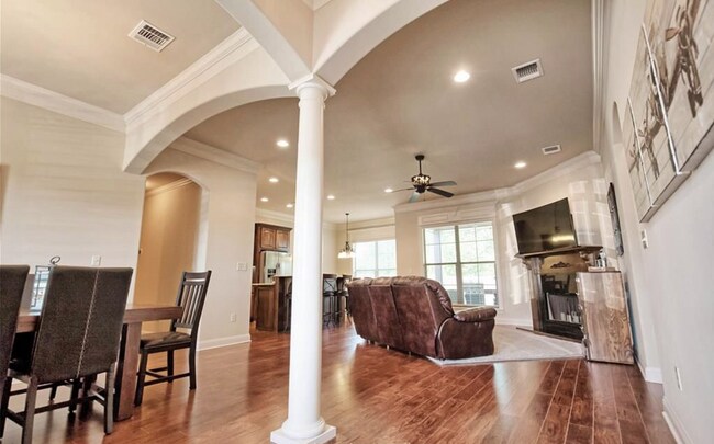 Foto del edificio - Beautiful 3 bed/3 bath home in Gardens of ...