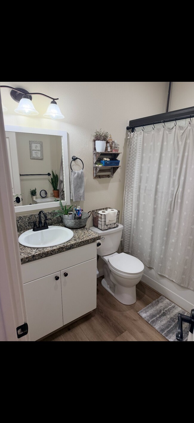 Building Photo - 21081 Barnes St