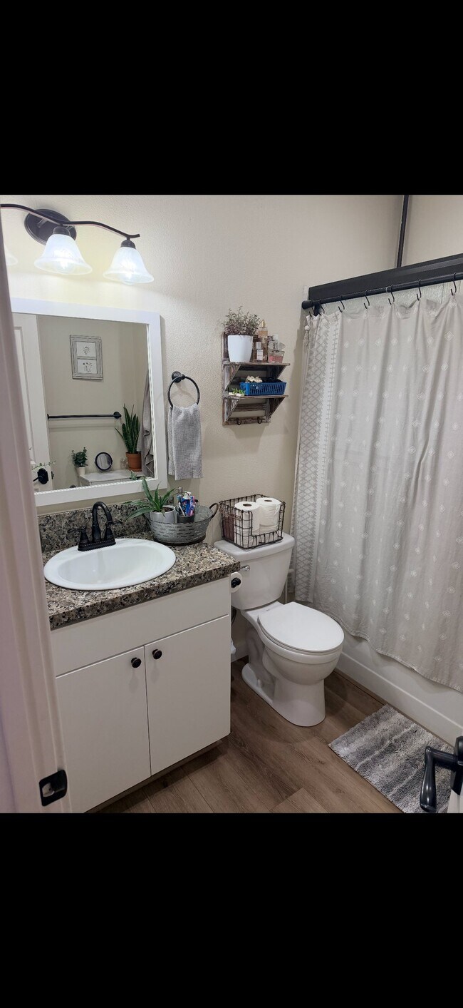 Foto del edificio - 21081 Barnes St