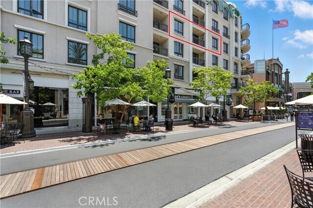 Building Photo - 403 Caruso Ave