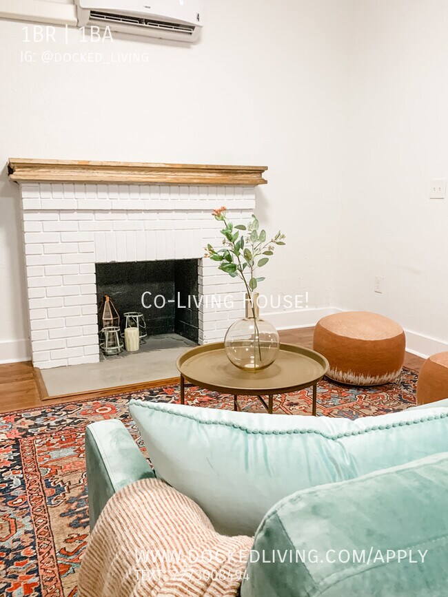 Foto del edificio - Beautiful Private Bedroom + Bath in Colivi...