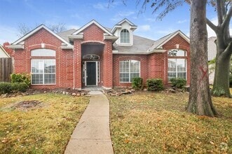 Building Photo - 8205 Lake Bend Dr
