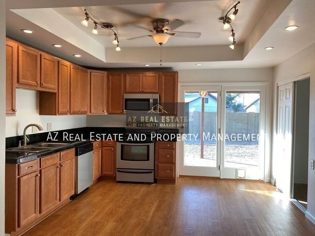 Building Photo - 3509 E Acoma Dr