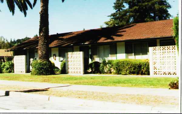 Primary Photo - 130 Palm