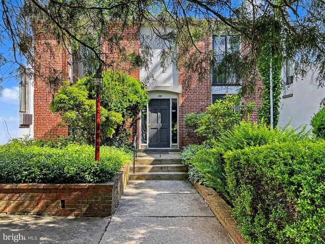 Building Photo - 408 W Lafayette St