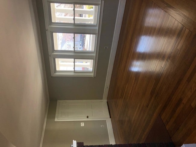 Building Photo - 2 bedroom in Cranston RI 02910