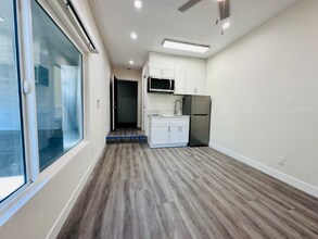 Building Photo - 1847 Winona Blvd