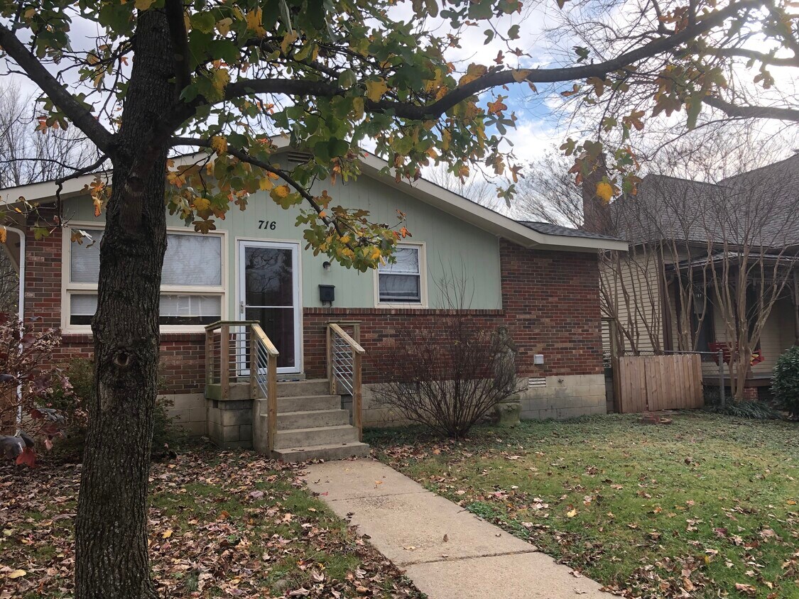 Front of house - 716 Fatherland St