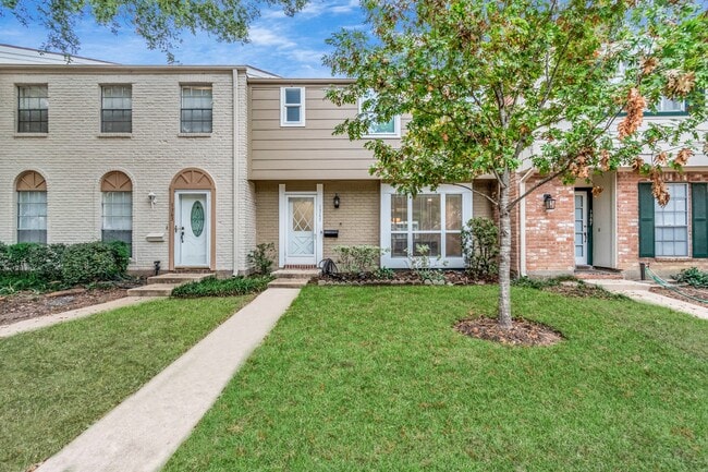 Foto del edificio - 1365 Country Pl Dr