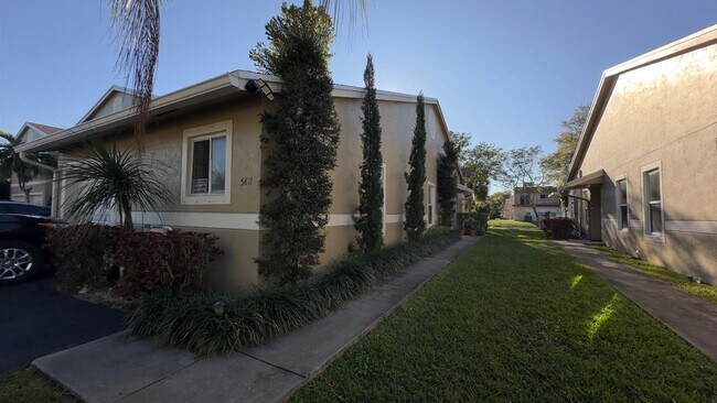 Building Photo - 5811 NW 57th Ave
