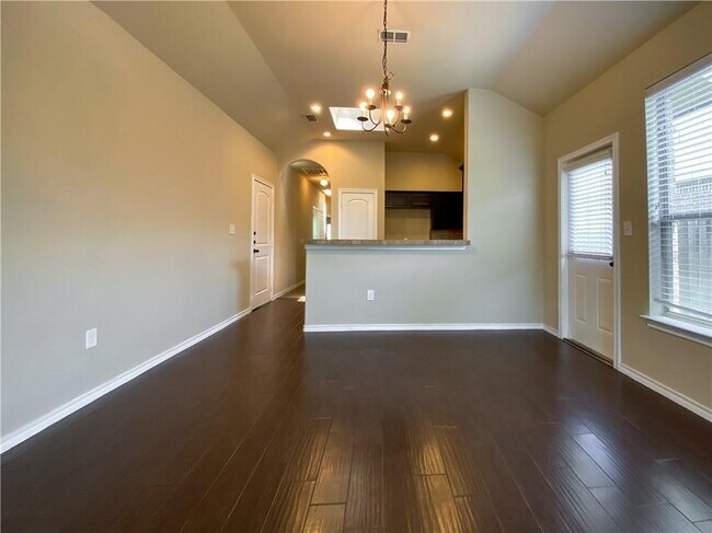 Foto del edificio - 131 Creekside Villa Dr