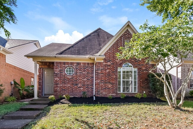 Building Photo - 6811 Seaside Dr