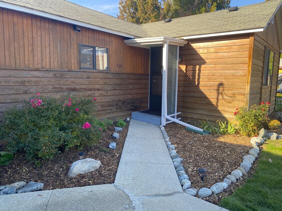 523- 525 Markeson St - 523- 525  Markeson St