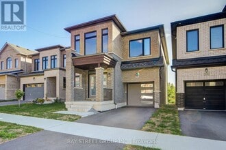 Building Photo - 2643 Delphinium Trl