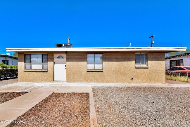 Foto del edificio - 419 E Fairground Dr