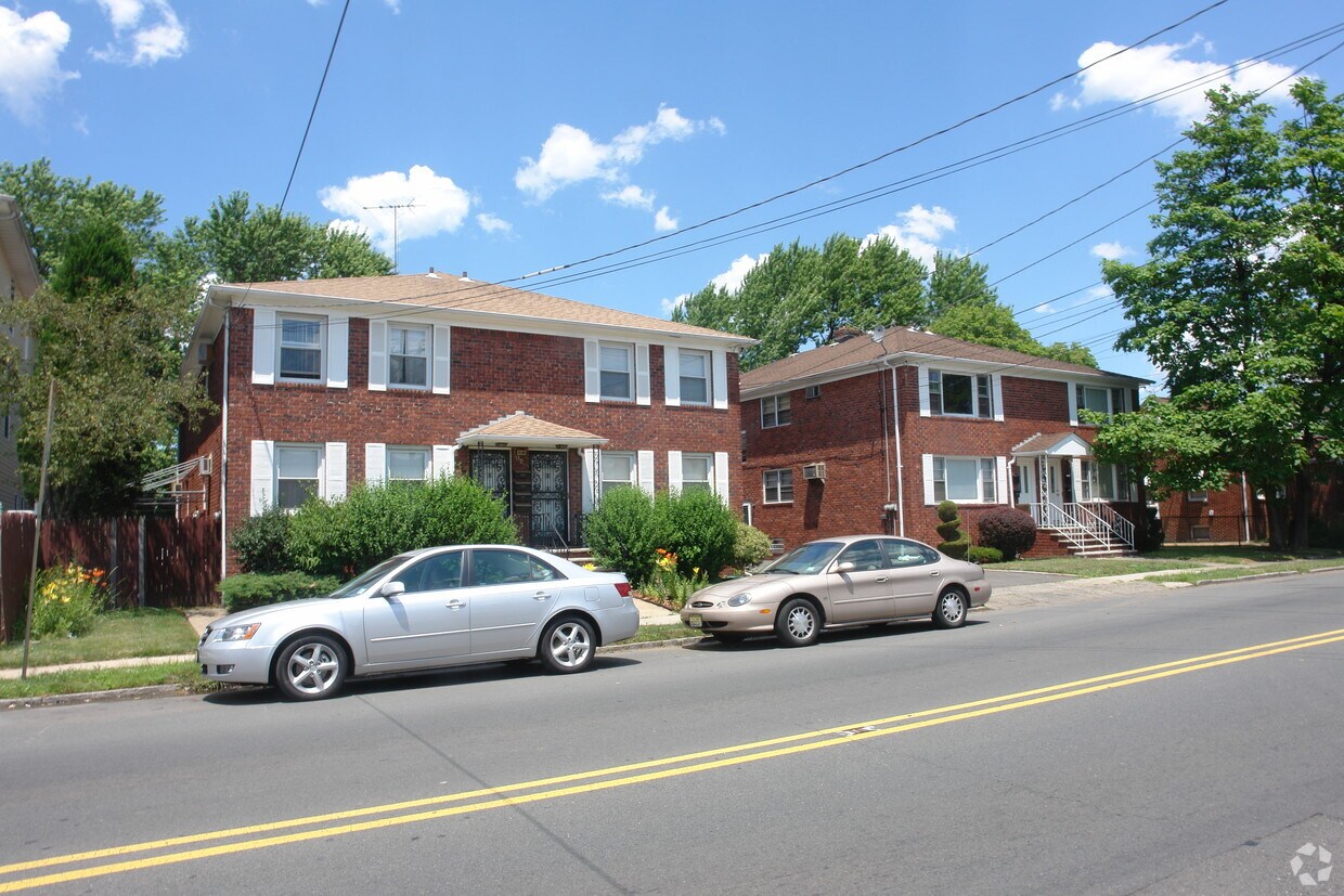 10211027 E Elizabeth Ave, Linden, NJ 07036 Apartments in Linden, NJ